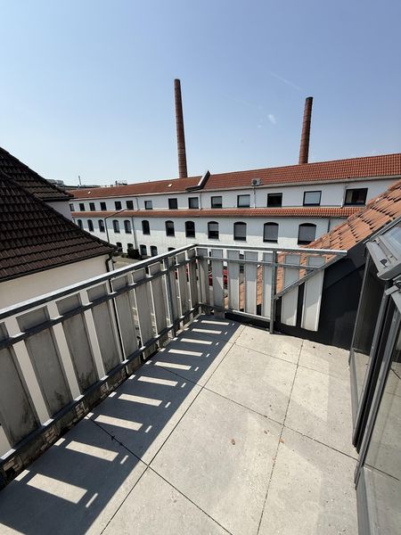 Tolle Loft/Galeriewohnung - neu renoviert - wunderschön!